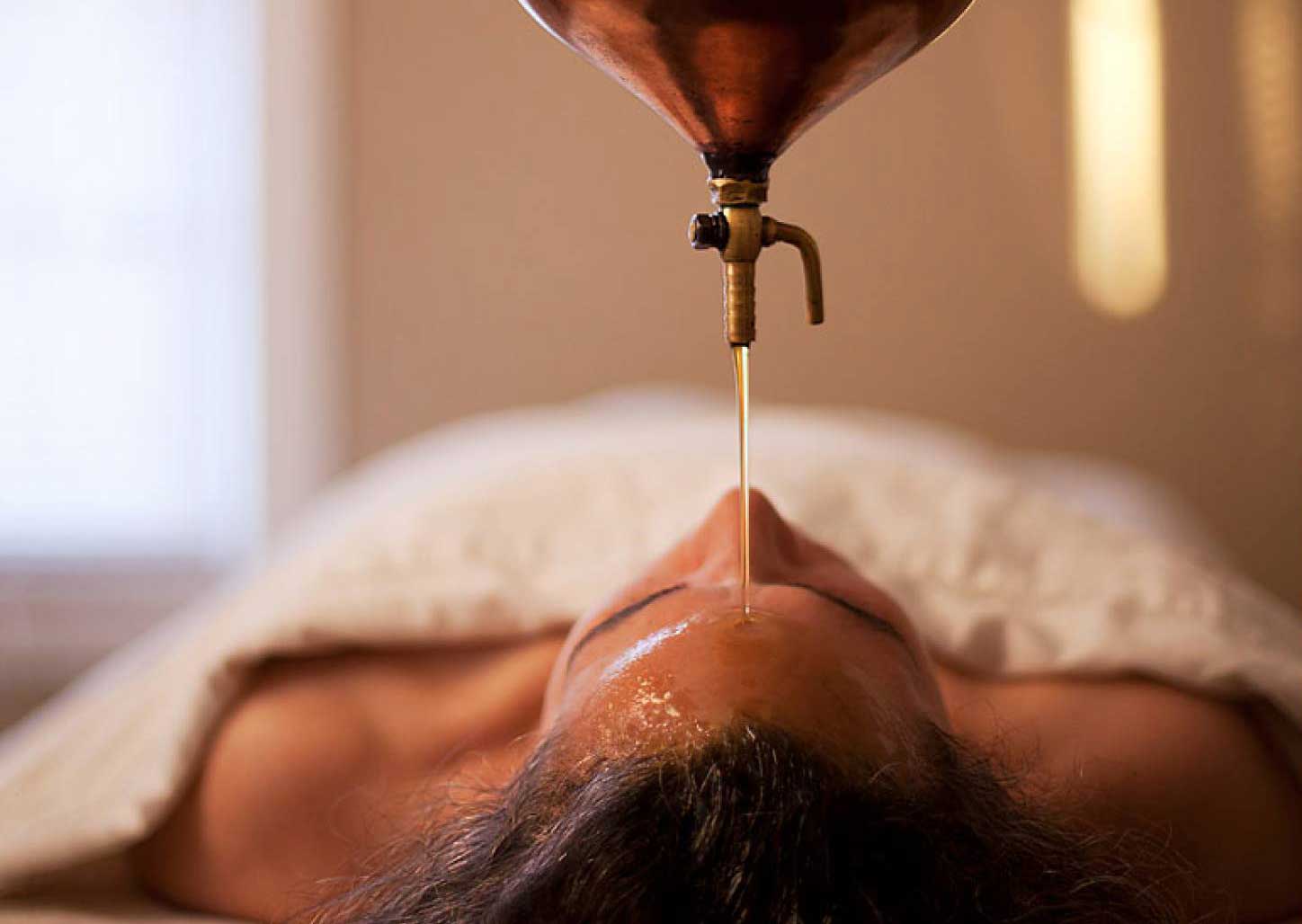 shirodhara-soin-ayurvedique